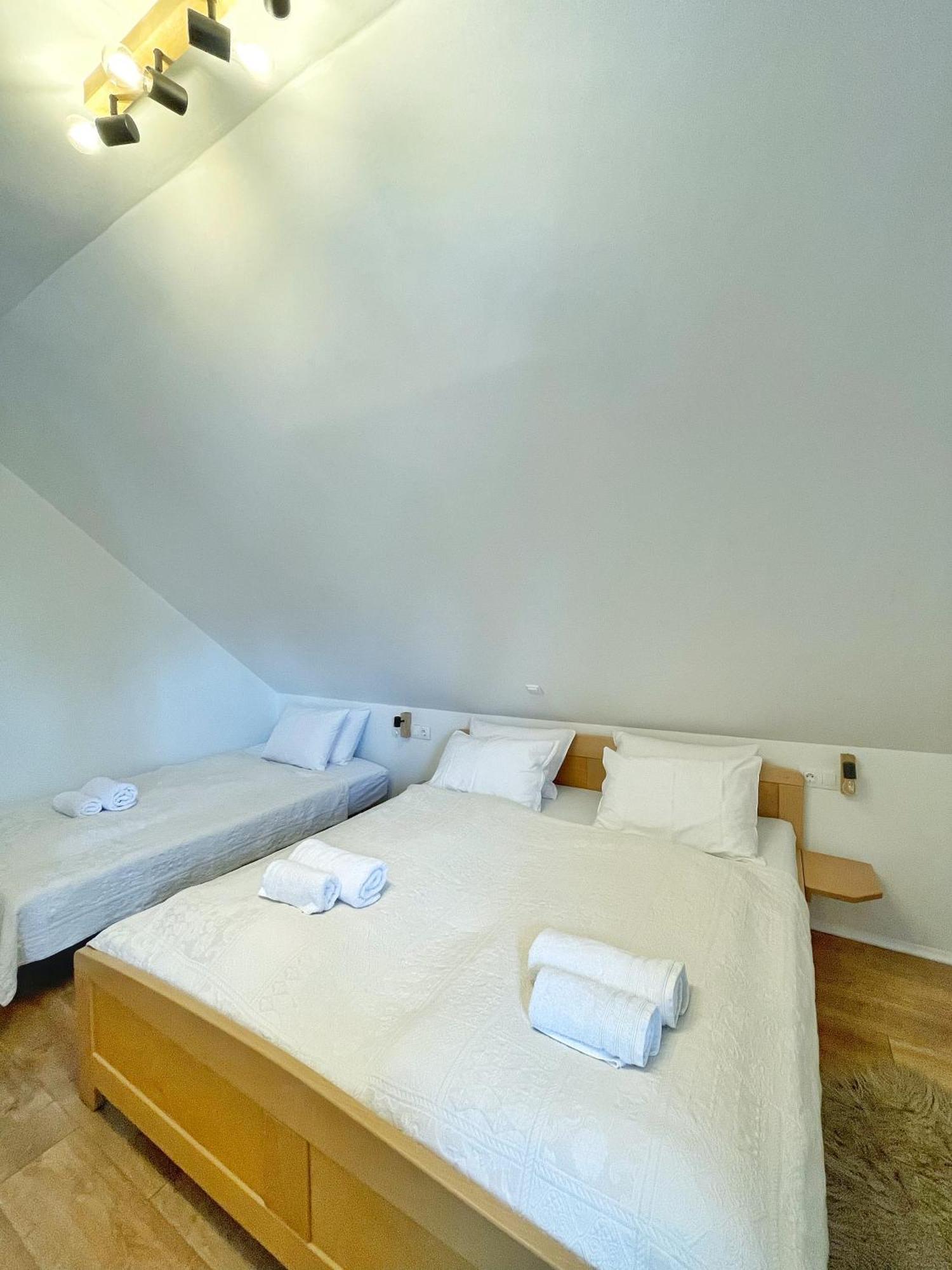 פליטויקה סלו Guest House Ivica I Marica In Heart Of The National Park Plitvicka Jezera מראה חיצוני תמונה